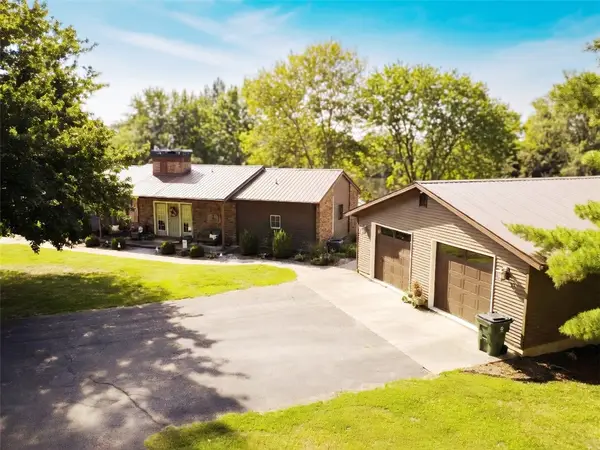 12180 E 900 Avenue, Newton, IL 62448