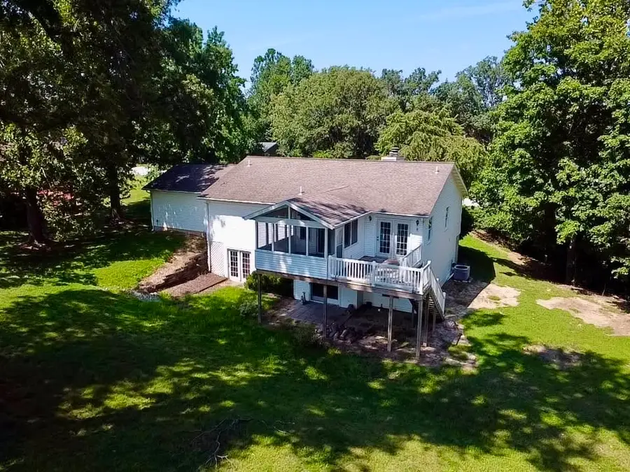 16106 Lynn Drive, Effingham, IL 62401 - #3