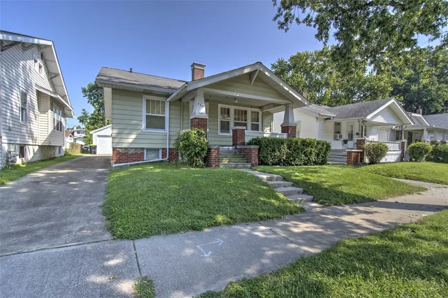 770 W Center Street, Decatur, IL 62526 - #2