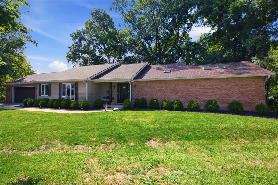 521 Warren Avenue, Charleston, IL 61920 - #3
