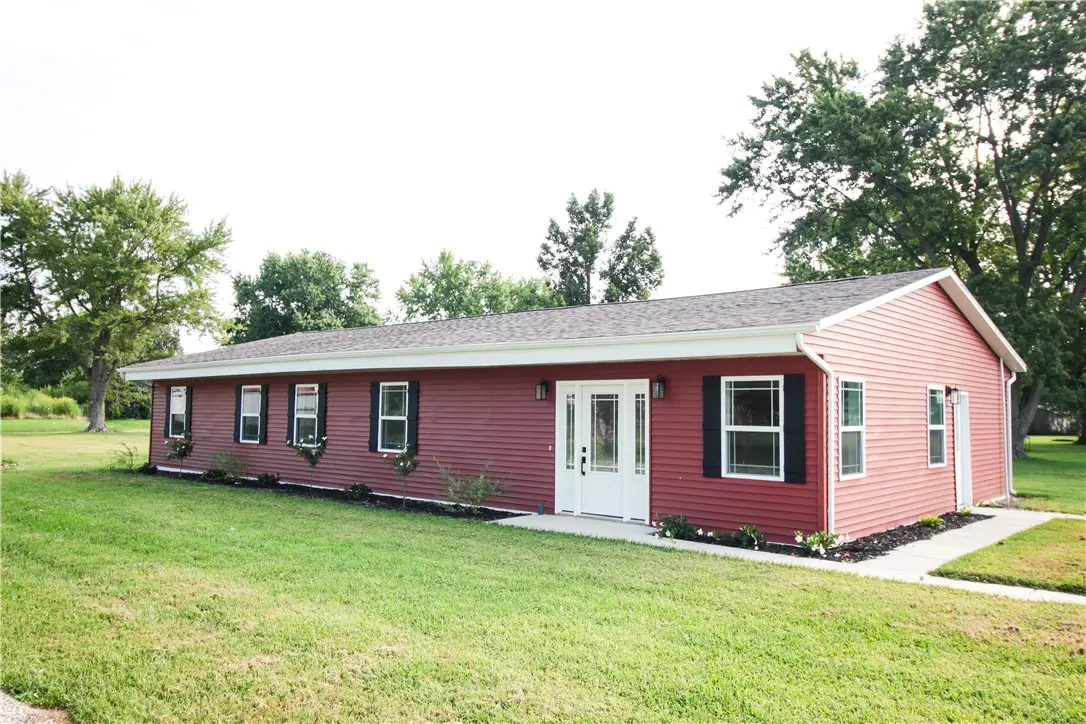 2029 E County Road 250n, Mattoon, IL 61938 - #1