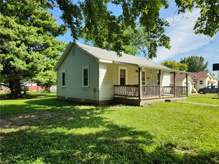 214 S Hale Street, Bethany, IL 61914 - #2