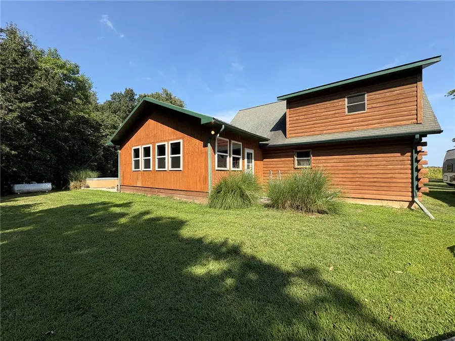 2061 N 425 Street, Vandalia, IL 62471 - #2