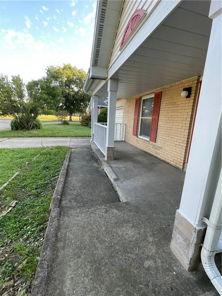 5 Sanders Drive, Paris, IL 61944 - #3