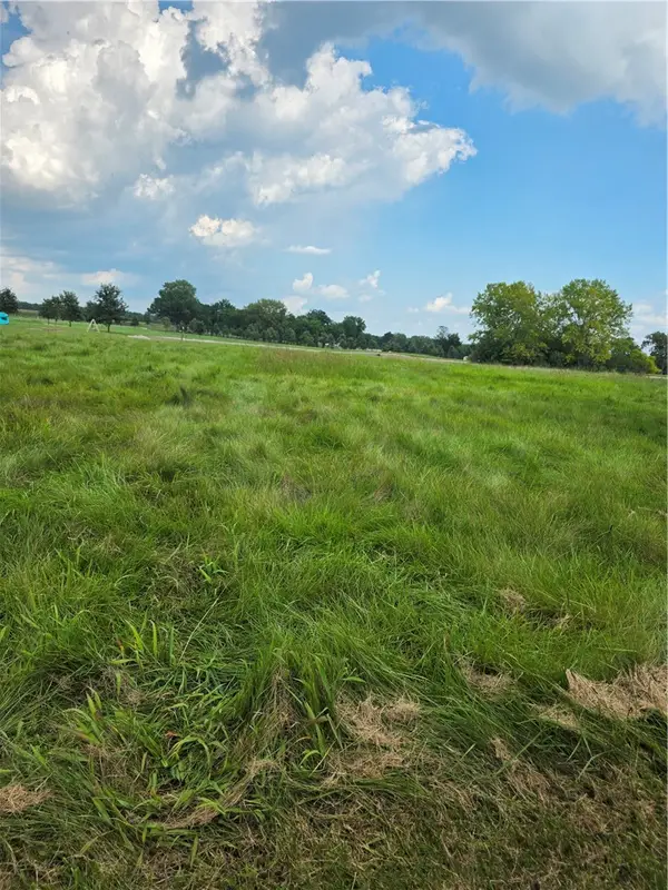 9 Executive Court, Mattoon, IL 61938