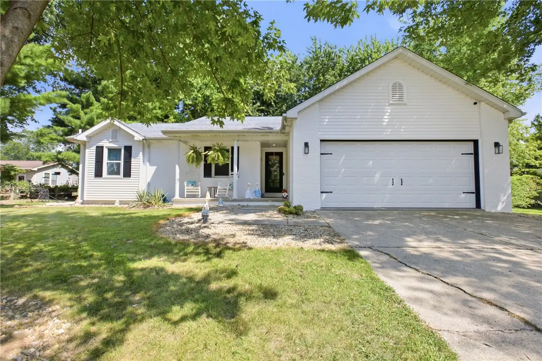 2511 Hidden Oaks Drive, Charleston, IL 61920 - #1