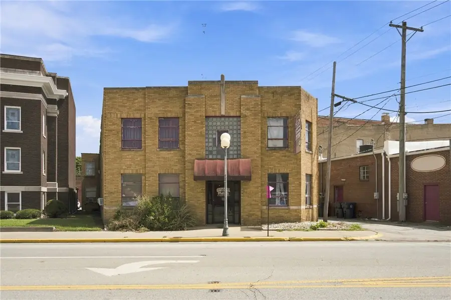 14 N Central Avenue #107, Casey, IL 62420 - #2
