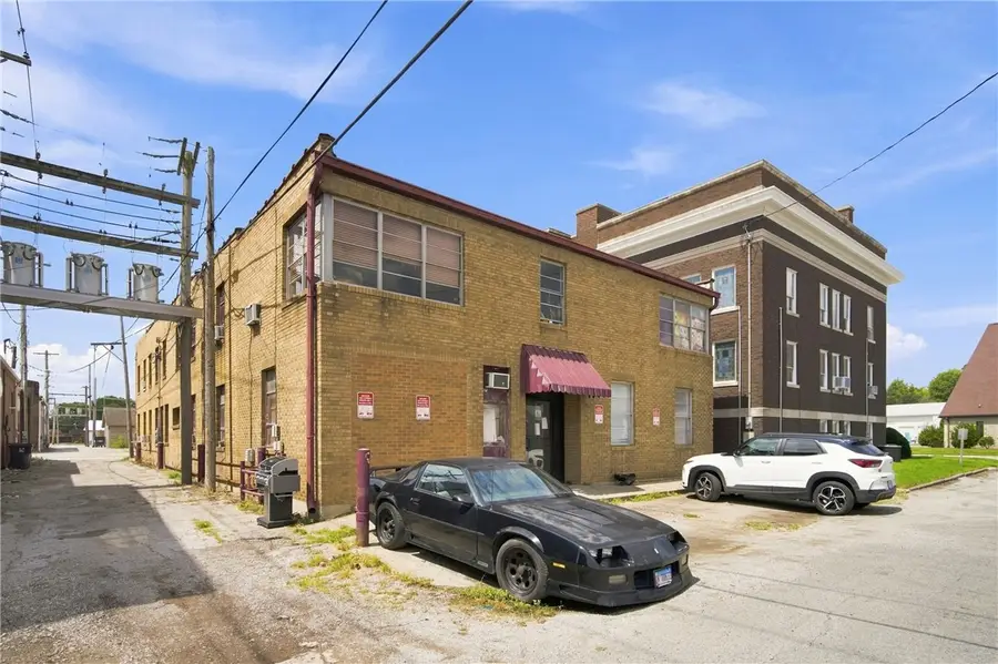 14 N Central Avenue #107, Casey, IL 62420 - #3