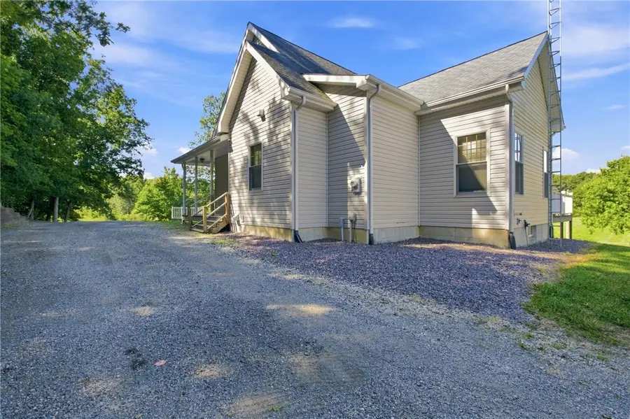 10866 E County Road 600n, Mattoon, IL 61938 - #2
