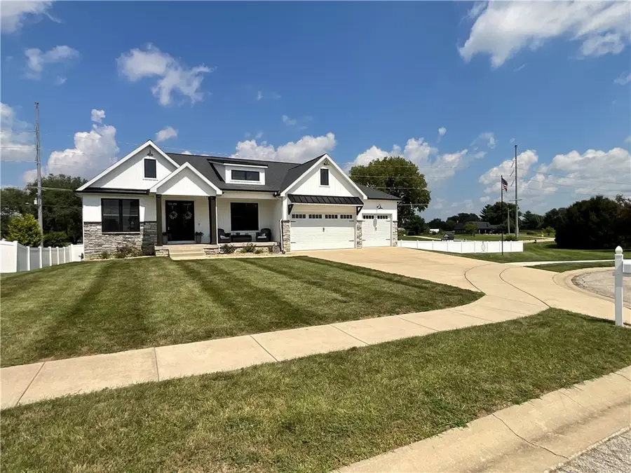 1612 Hunters Pointe Court, Mount Zion, IL 62549 - #2