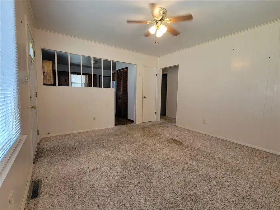 3033 Wallace Street, Decatur, IL 62526 - #2