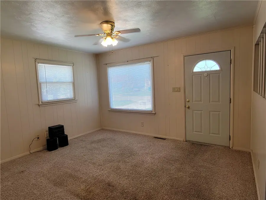 3033 Wallace Street, Decatur, IL 62526 - #3
