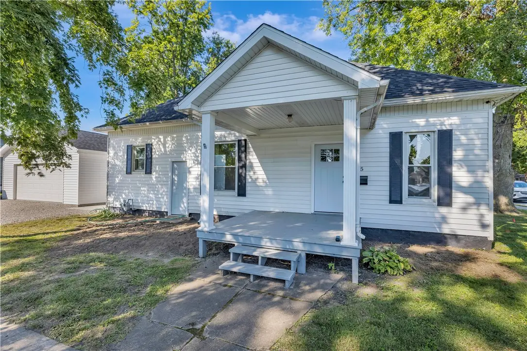 315 N Graham Street, Sullivan, IL 61951 - #1