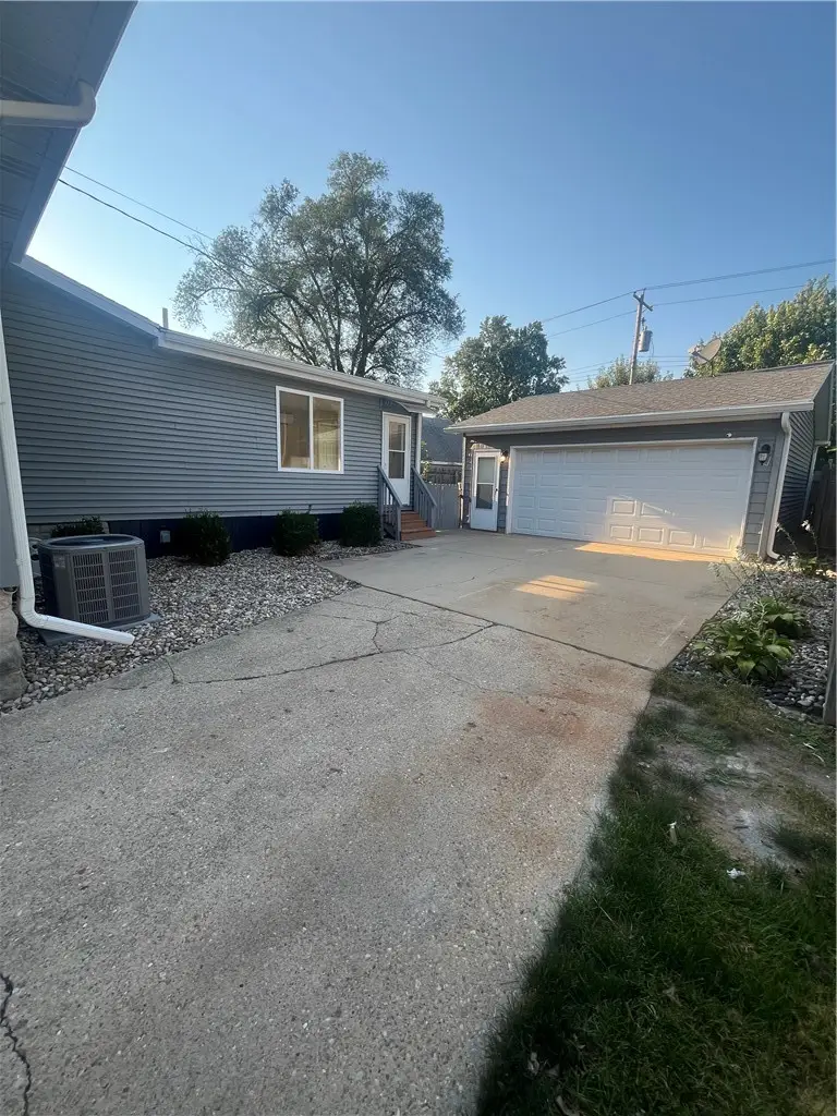 804 Lafayette Avenue, Mattoon, IL 61938 - #2