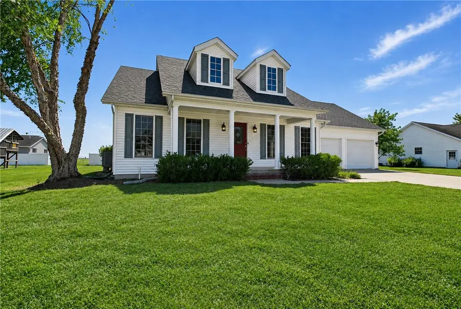 105 E Mount Vernon Avenue, Effingham, IL 62401 - #2