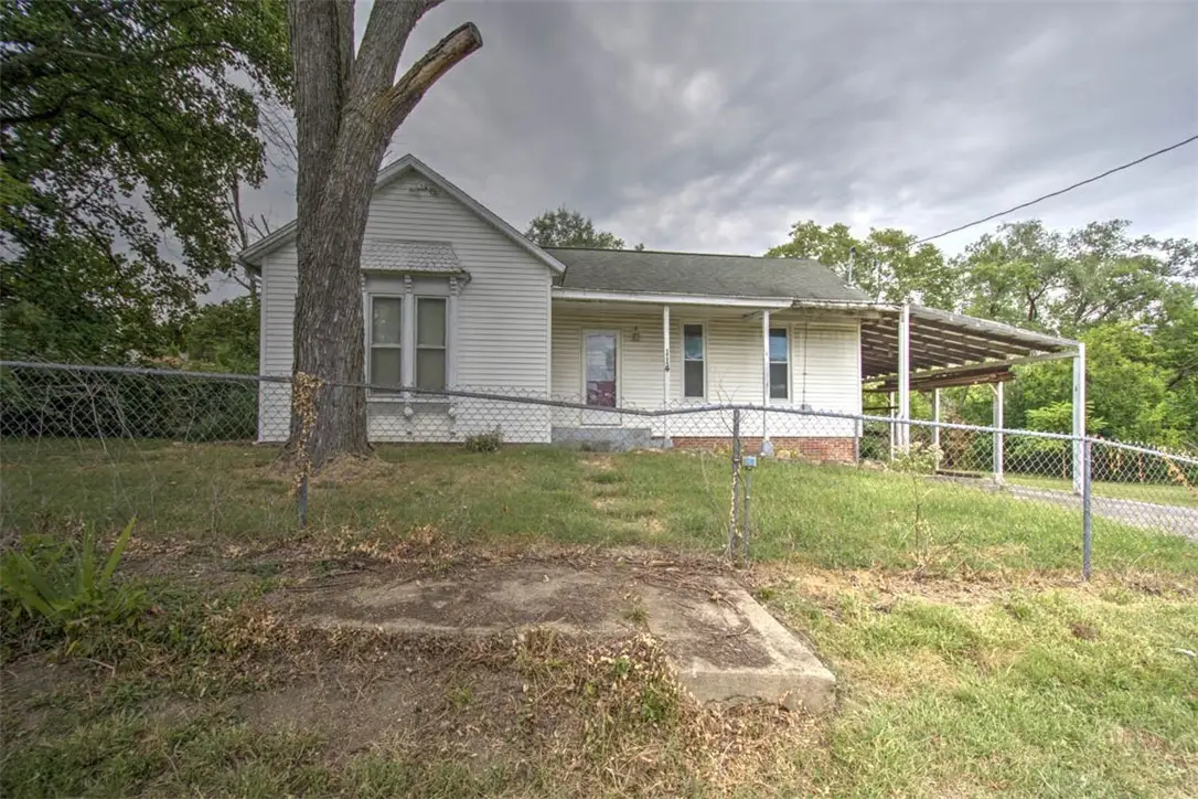 114 Auxillary Street, Bethany, IL 61914 - #1