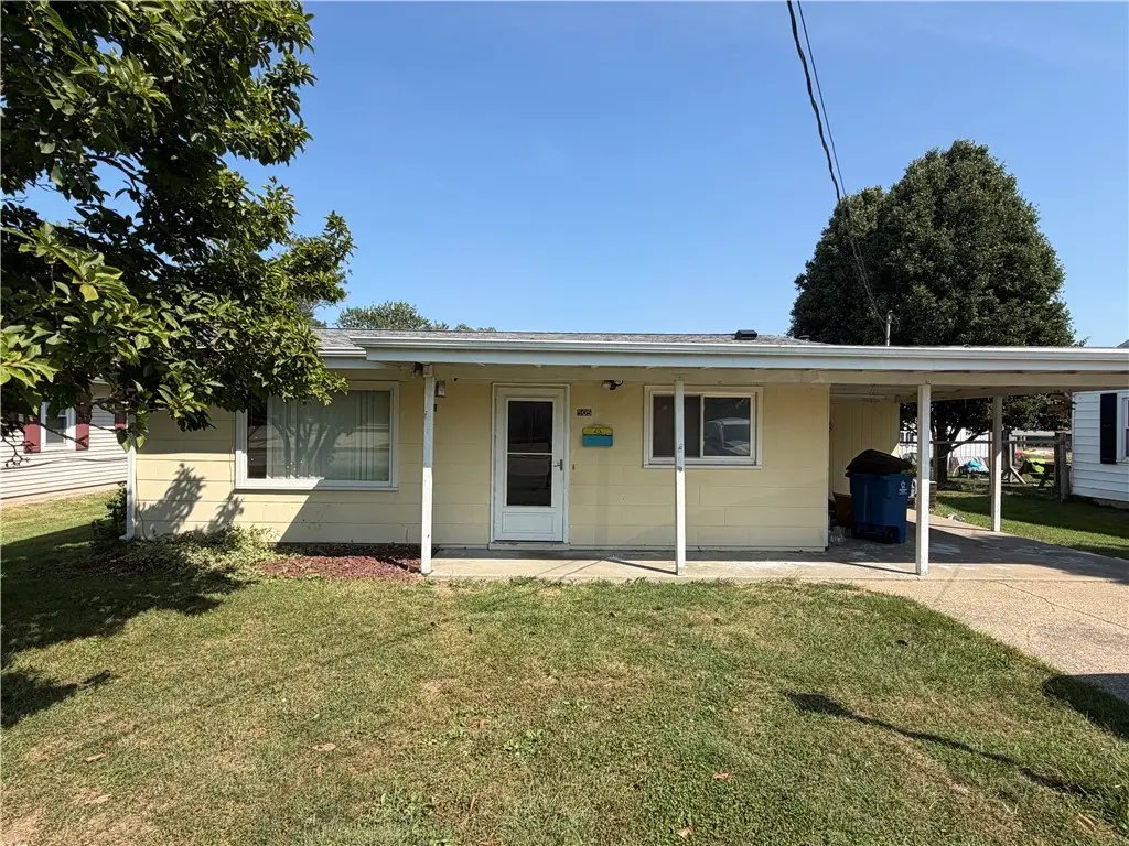 505 W Missouri Street, Oblong, IL 62449 - #1