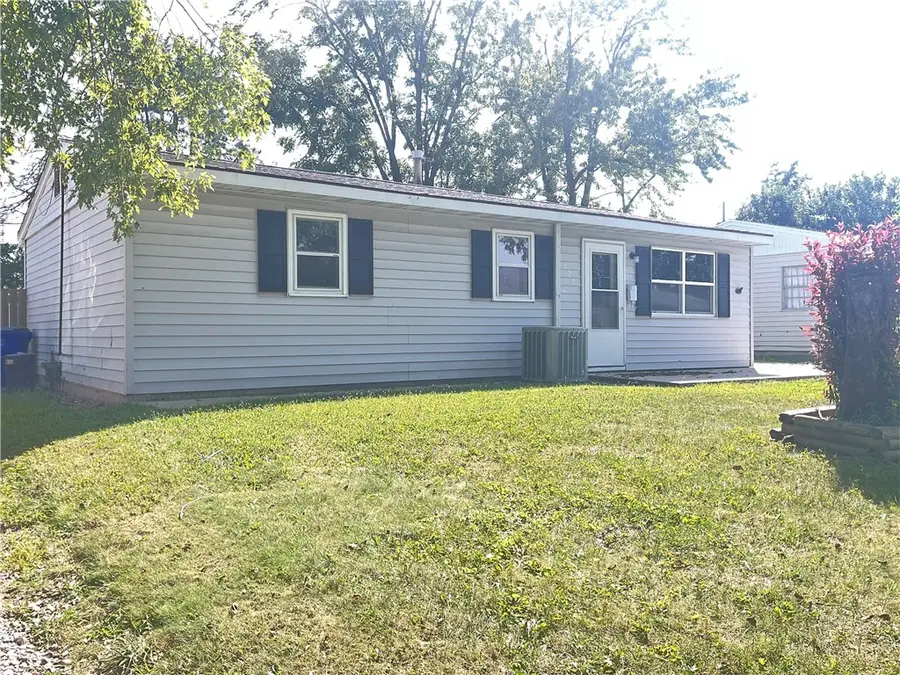 2825 E Cardinal Drive, Decatur, IL 62526 - #2