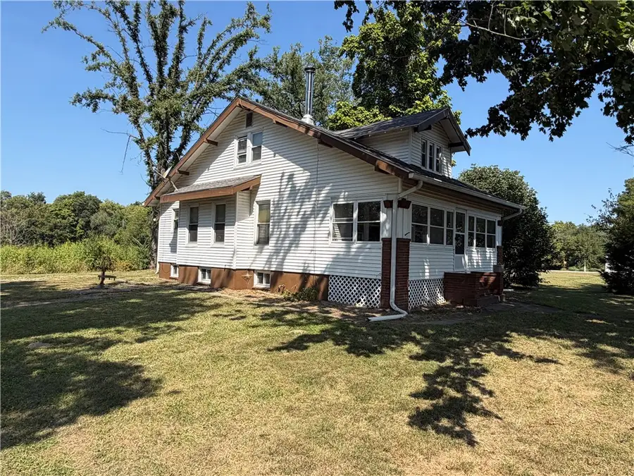 11220 N 450th Street, Oblong, IL 62449 - #3