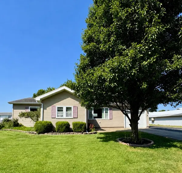 1205 Tucker Beach Road, Paris, IL 61944