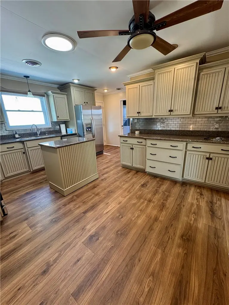 1205 Tucker Beach Road, Paris, IL 61944 - #3