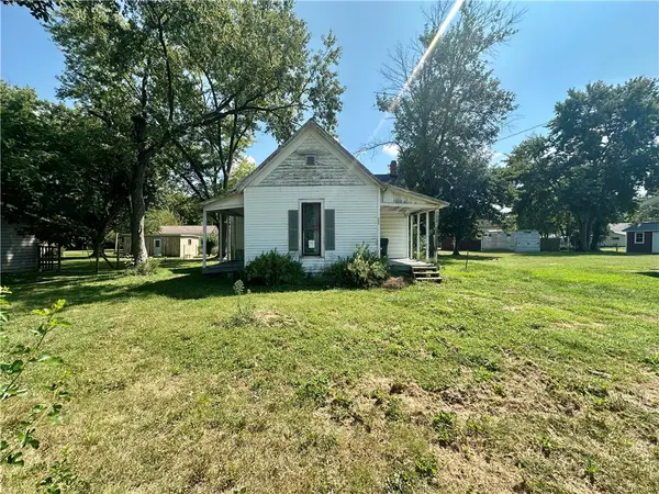 507 E Delaware Avenue, Casey, IL 62420