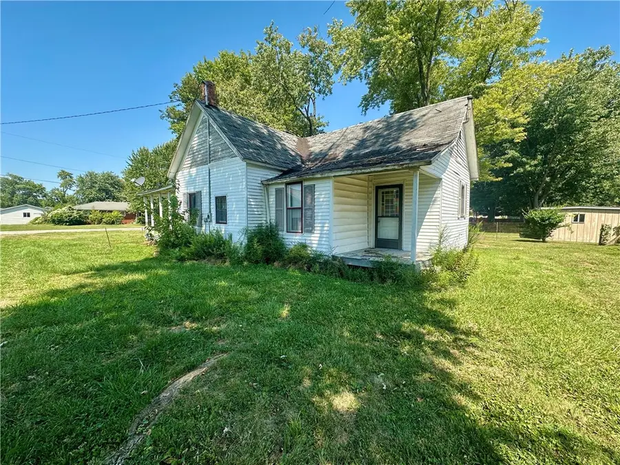 507 E Delaware Avenue, Casey, IL 62420 - #3