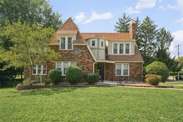 8 Montgomery Place, Decatur, IL 62522
