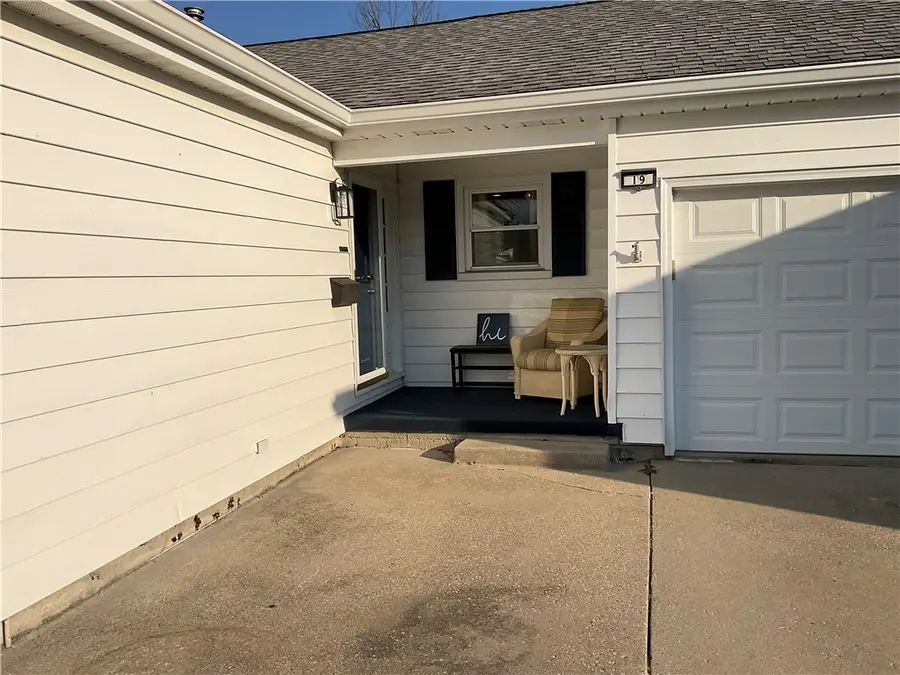 19 Ridge Drive, Decatur, IL 62521 - #2