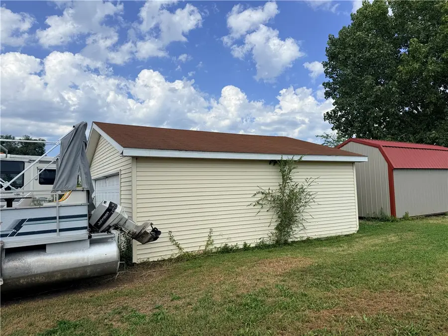 304 N 7th Avenue, Hoopeston, IL 60942 - #2