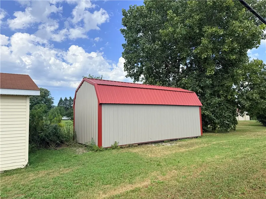 304 N 7th Avenue, Hoopeston, IL 60942 - #3