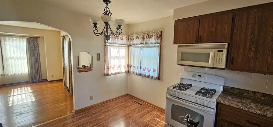300 S Columbia Street, Greenup, IL 62428 - #3