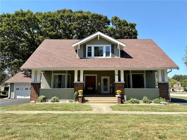 219 N Hickory Street, Assumption, IL 62510