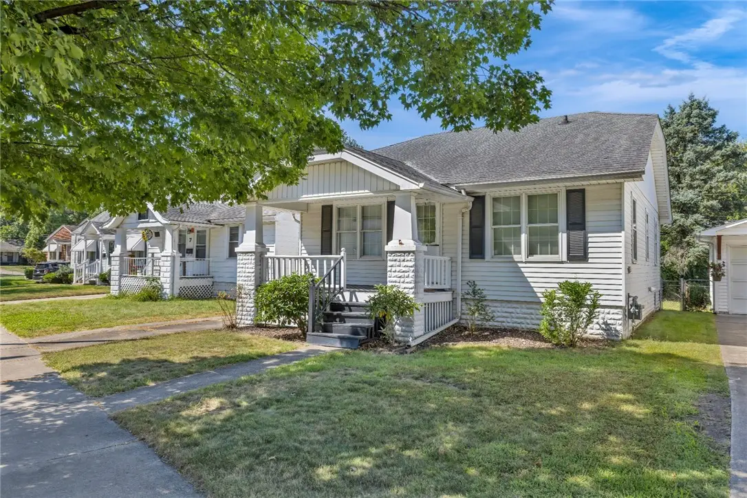 9 Central Drive, Decatur, IL 62526 - #1