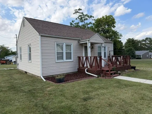 137 Shaw Street, Macon, IL 62544 - #2