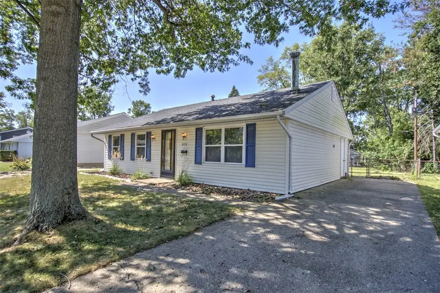 2157 N Dennis Avenue, Decatur, IL 62526 - #2