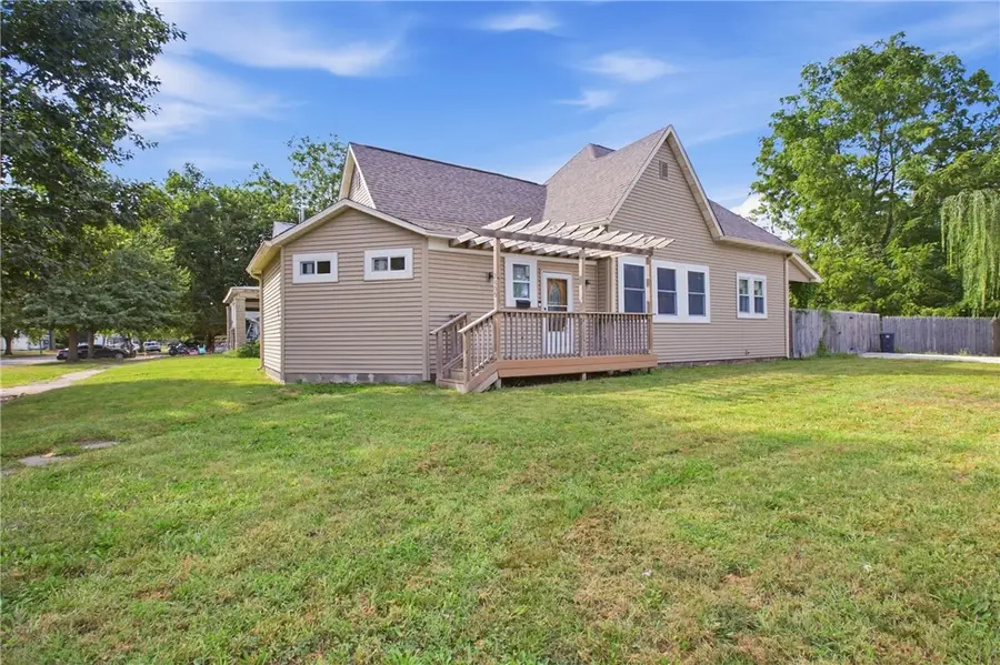 2800 Shelby Avenue, Mattoon, IL 61938 - #3