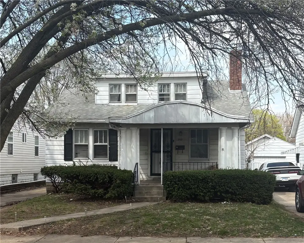 2112 E Clay Street, Decatur, IL 62521 - #1
