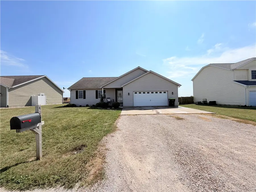 416 Kennedy Street, Maroa, IL 61756 - #2