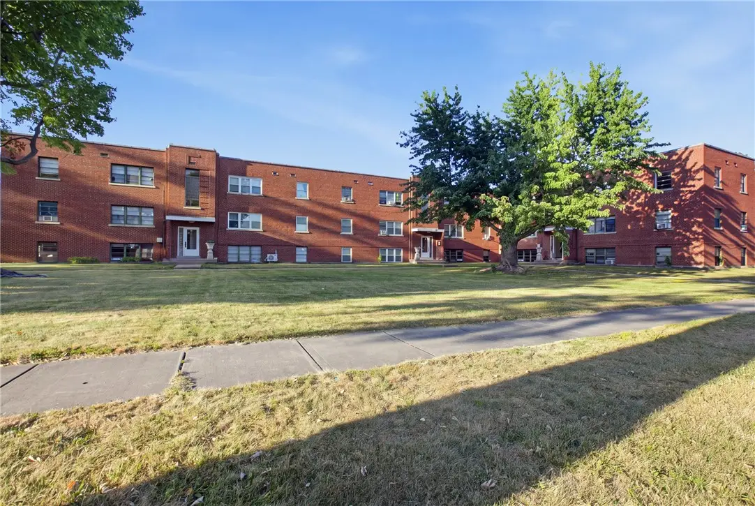 520 Wabash Avenue #14, Mattoon, IL 61938 - #1