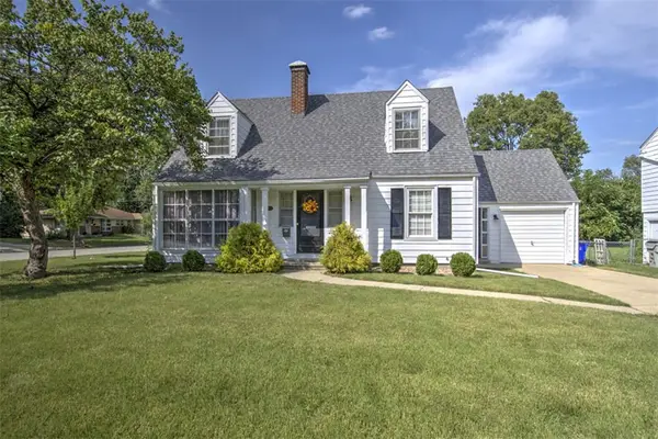 2374 W Forest Avenue, Decatur, IL 62522