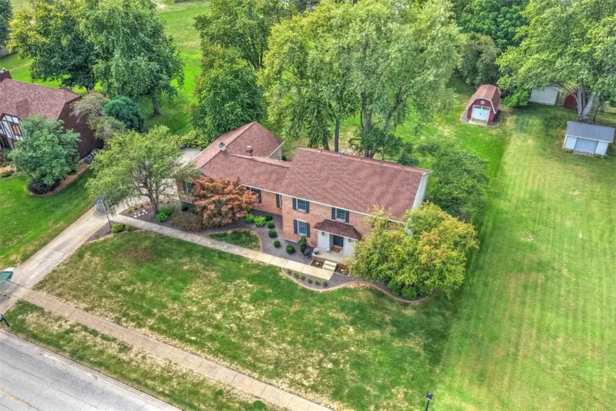 5527 Oakland Avenue, Forsyth, IL 62535 - #2
