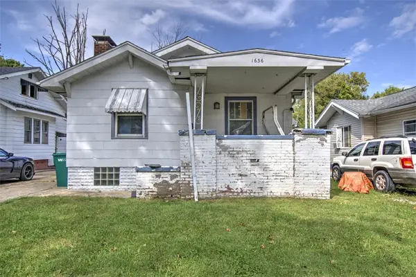 1636 E Johns Avenue, Decatur, IL 62521
