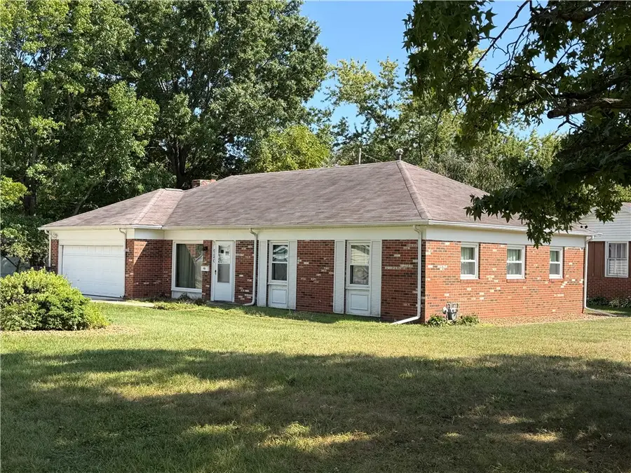 920 Woodlawn Avenue, Danville, IL 61832 - #2