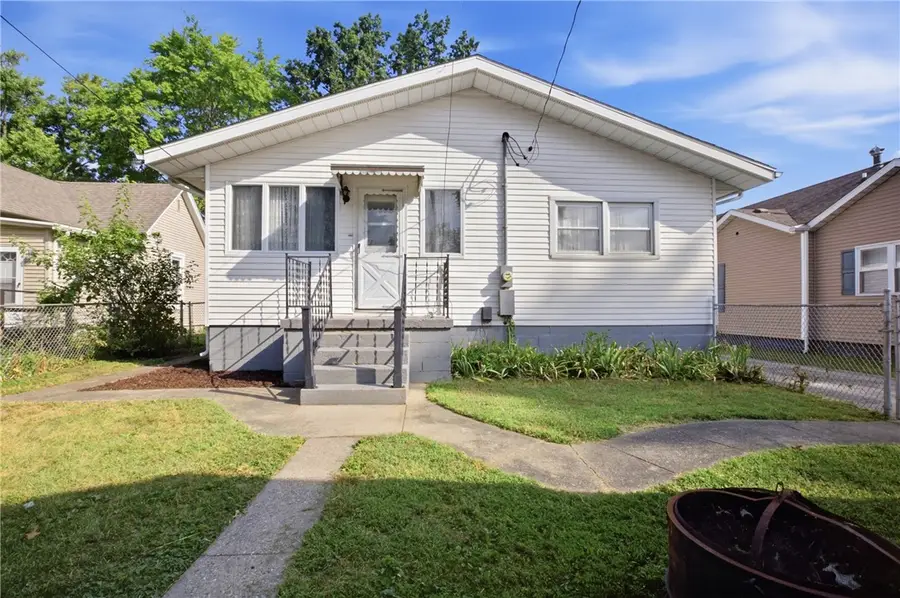 613 Lafayette Avenue, Mattoon, IL 61938 - #3