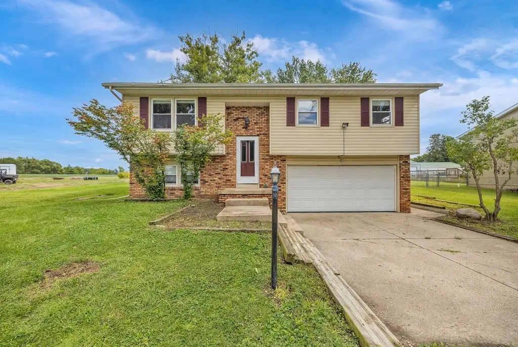 2510 S Twin Bridge Road, Decatur, IL 62521 - #1