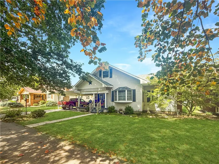 502 E Main Street, Casey, IL 62420 - #2