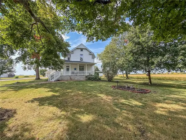 220 4th Street, Arcola, IL 61910
