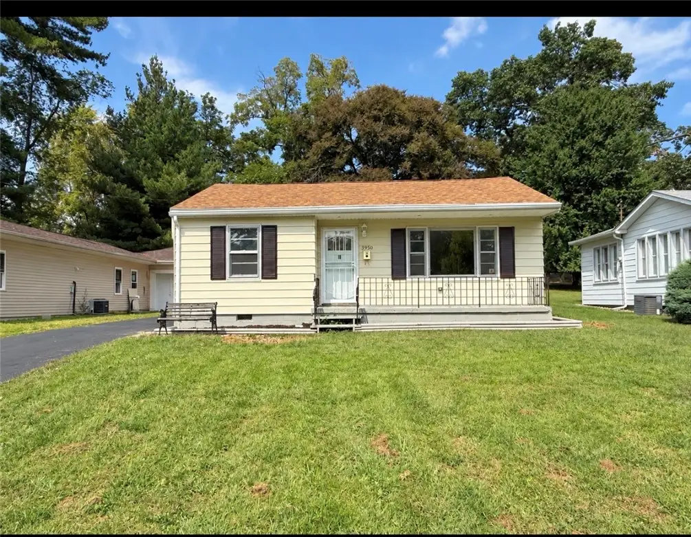 3950 Bayview Drive, Decatur, IL 62521 - #1
