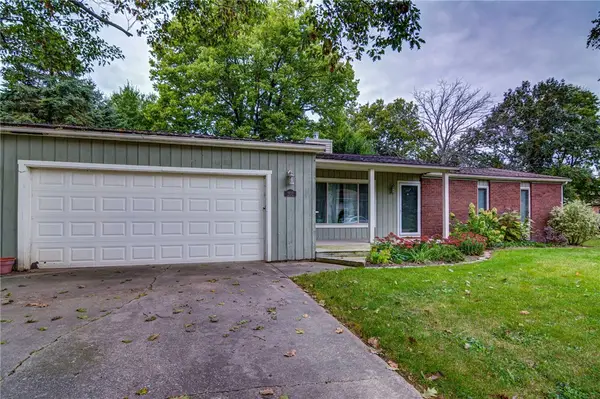 202 Quail Hill Road, Monticello, IL 61856